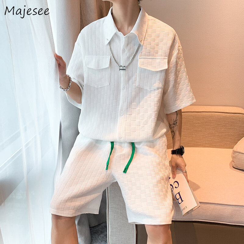 メンズカジュアルデザインのシャツとショーツのセット,10代の若者向けの日本のオルチャンスタイルの服,ファッショナブルで快適なストリートウェア