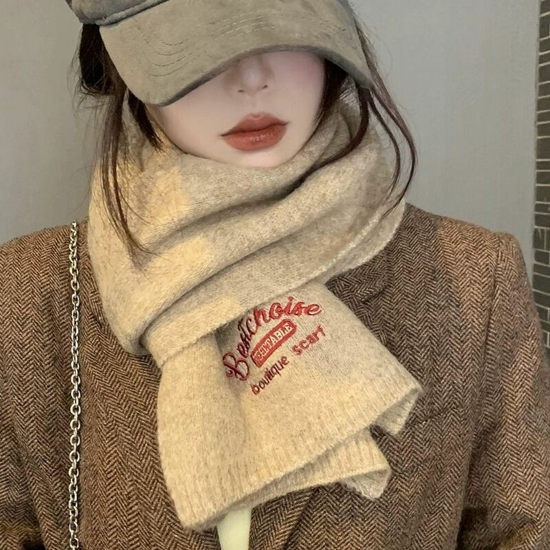 Bufanda cálida de invierno coreana para mujer, pañuelo de hilo de lana de punto, envolturas de cuello con letras, silenciador, nueva moda