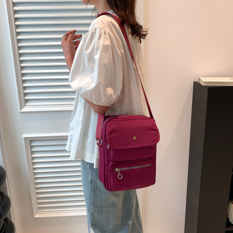 Tas wanita, tas Wanita Mode musim panas 2023 tas selempang ringan baru tas bahu Multi saku trendi