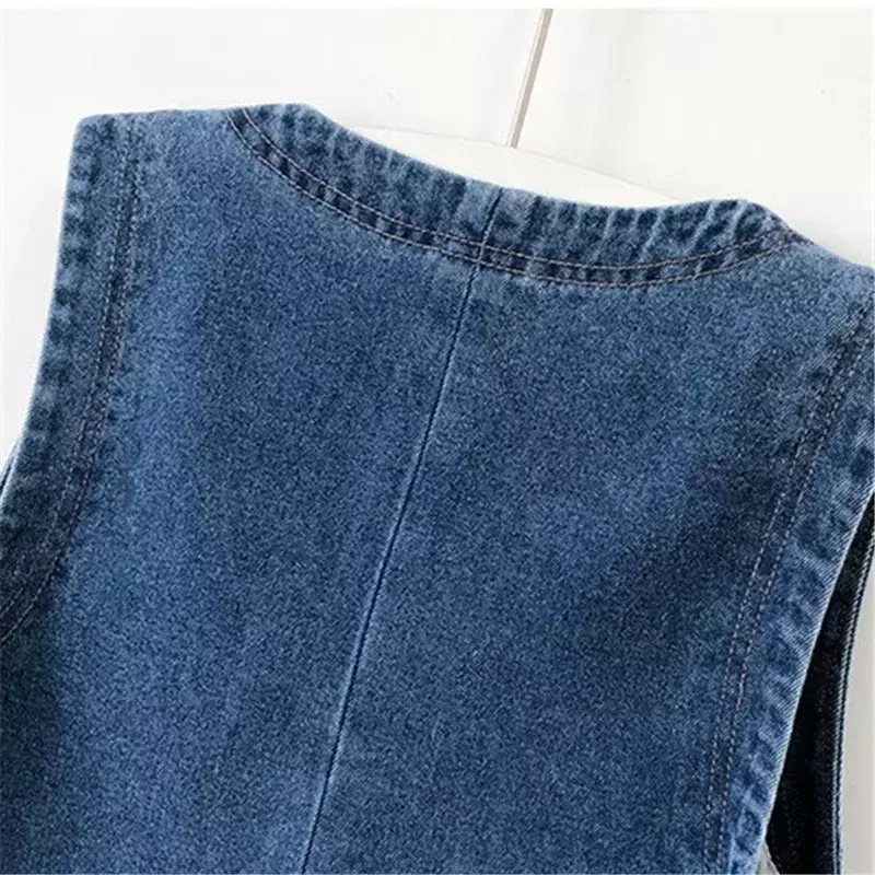 Sommer Frauen kurze Jeans blaue Weste modische V-Ausschnitt ärmellose schlanke Damen lässige einreihige Knopf weste