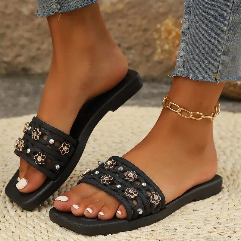 รองเท้าแตะเปิดปลายเท้าสีทึบย้อนยุคผู้หญิงใหม่ฤดูร้อนสวมใส่สบายปากตื้นรองเท้าผู้หญิงขนาดใหญ่