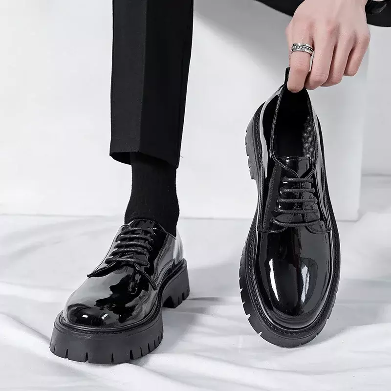 2023 High Quality Men Shoes Lace Up Leather Casual Shoes Spring and Autumn Round Toe Solid Chunky Heels Fashion Men's Loafers