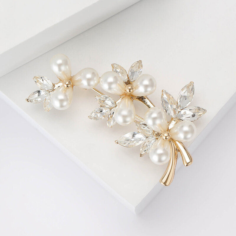 Gorgeous Pearl Crystal Bouquet Brooches for Women Unisex Flower Pins 2-color Available Casual Party Accessories Gifts