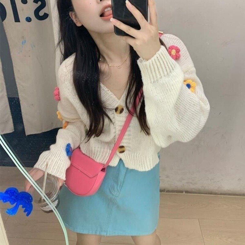 Kardigan wanita musim semi manis gadis 3D bunga leher V dirancang Mode Korea Kawaii Retro Semua cocok gaya malas siswa trendi