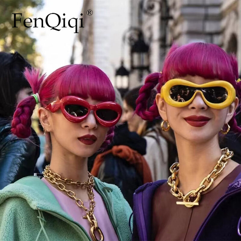 Wraparound One-Piece Sun Glasses Brand Designer Ladies Style Shades Unique Wide Brim Fashion Eye Wear Cool Girls Sunglasses