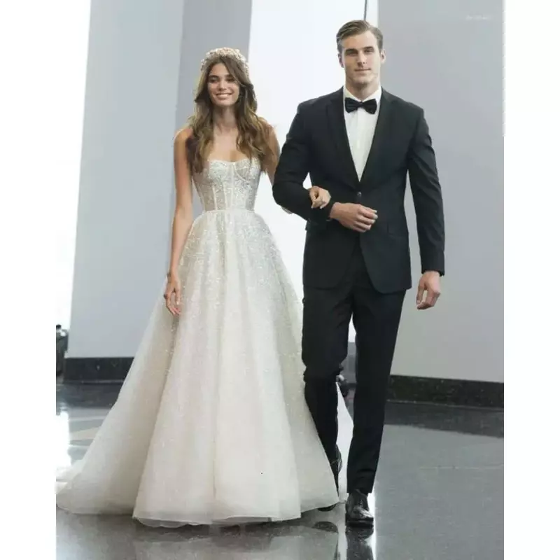 Gaun pernikahan Italia berkilau Tali Italia seksi dengan kerutan A-line tanpa lengan panjang lantai gaun pengantin ukuran besar kustom