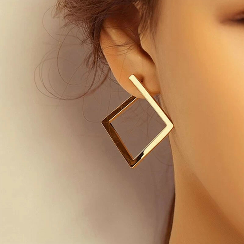 Retro Minimalistische Vierkante Oorbellen Onregelmatige Stud Oorbellen Nieuwe Overdreven Koude Wind Fashion Earring Voor Vrouwen Opening Accessoires