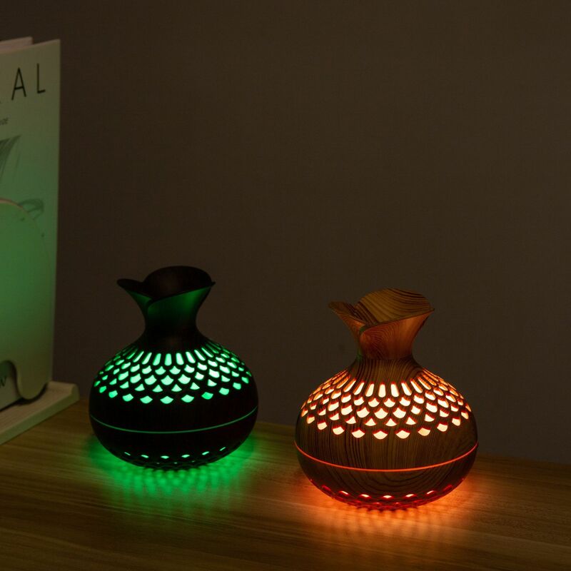 Umidificatore per fiori con venature del legno lampada colorata 300ML volume della luce due ingranaggi spray USB camera da letto supplemento per l'acqua domestica