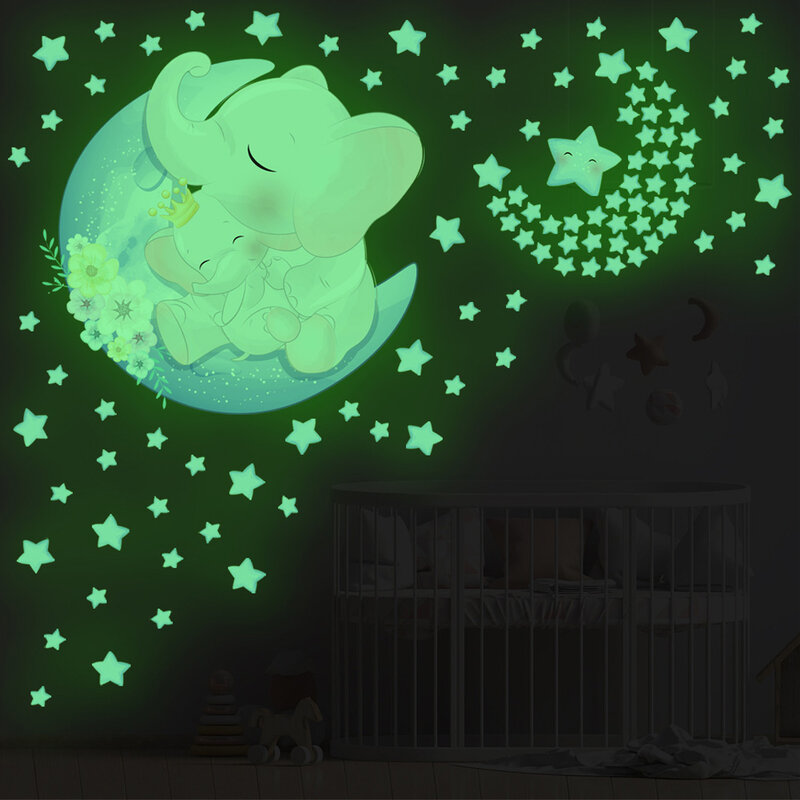 Autocollant mural lumineux avec des étoiles et des animaux de dessin animé, pour la chambre d'enfant, la chambre à coucher, la décoration de la maison, le papier peint brille dans le noir, combinaison d'autocollants