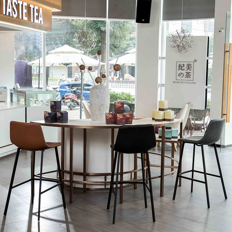 Chaise de bar nordique en cuir à dossier léger, tabouret haut de luxe moderne simple en fer artistique pour la maison, célébrité d'internet ins café