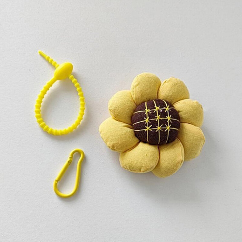 Cute Cotton Linen Sun Flower Pendant For Woman Car Handbag Ornaments Accessories Gift Key Chain Female Bag Pendant Gifts