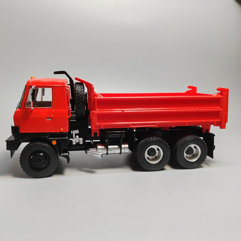 Die cast mainan skala 1:43 Model plastik paduan truk hadiah koleksi hadiah Dekorasi tampilan simulasi untuk pria