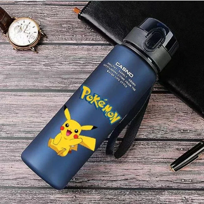 560ML Anime Pokemon Monster gelas air Ash Ketchum Pikachu Gengar portabel plastik olahraga luar ruangan kapasitas tinggi hadiah cangkir air
