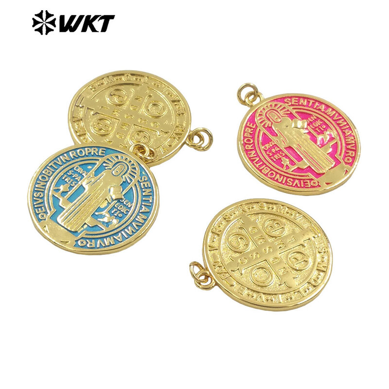 WT-MN992 Großhandel Mode vergoldet Runde St. Benedict Medaille religiöse Halskette in Tropfen Öl Handwerk 10pcs