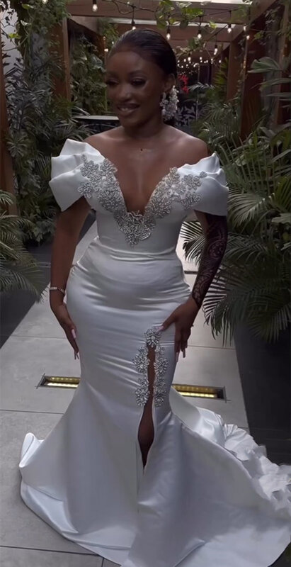 White Satin Nigerian Mermaid Wedding Dress With Off The Shoulder Short Sleeve Side Slit Sexy Bride Gown Appliques Crystal Beaded