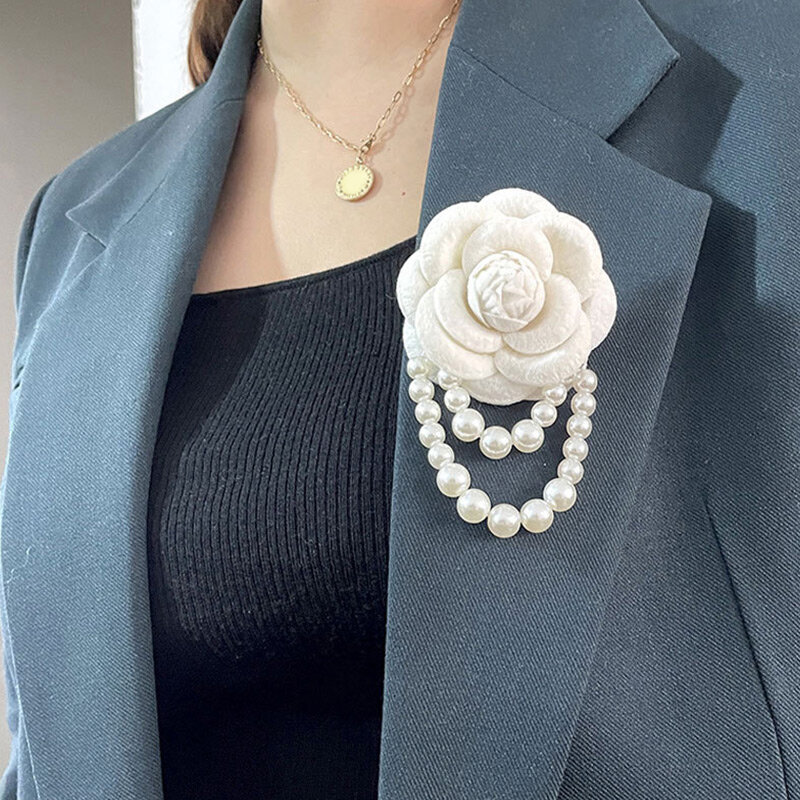 Fashion Fabric Camellia Flower Brooch Pins Pearl Tassel Corsage Fashion Jewelry Brooches For Women Shirt Collar Accessories Gift