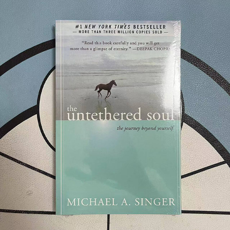 El alma sin ataduras de Michael A. Singer The Journey Beyond Yourself Novel #1 New York Times Bestseller Paperback Book