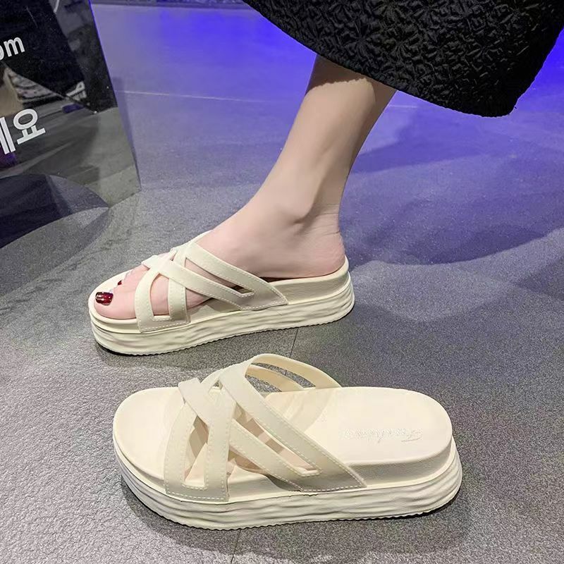 Pantofole estive con una parola delle nuove donne pantofole con suola spessa antiscivolo pantofole da spiaggia all'aperto pantofole con ascensore di moda di spedizione gratuita