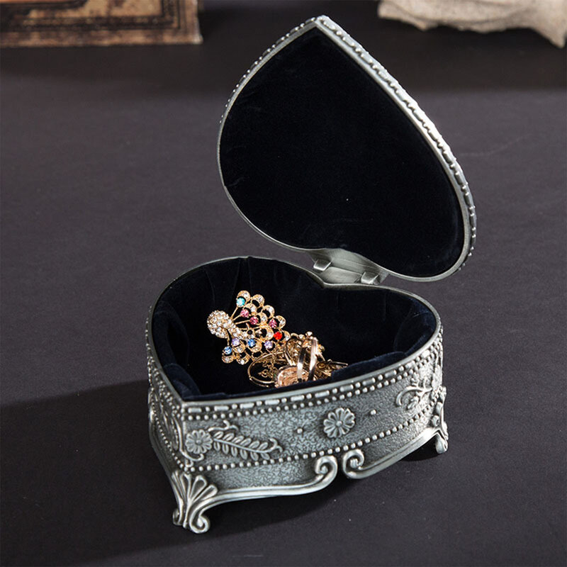 Zinc Alloy Heart-Shaped Jewelry Box European Style Silver Jewelry Box for Valentine's Day  Day Christmas