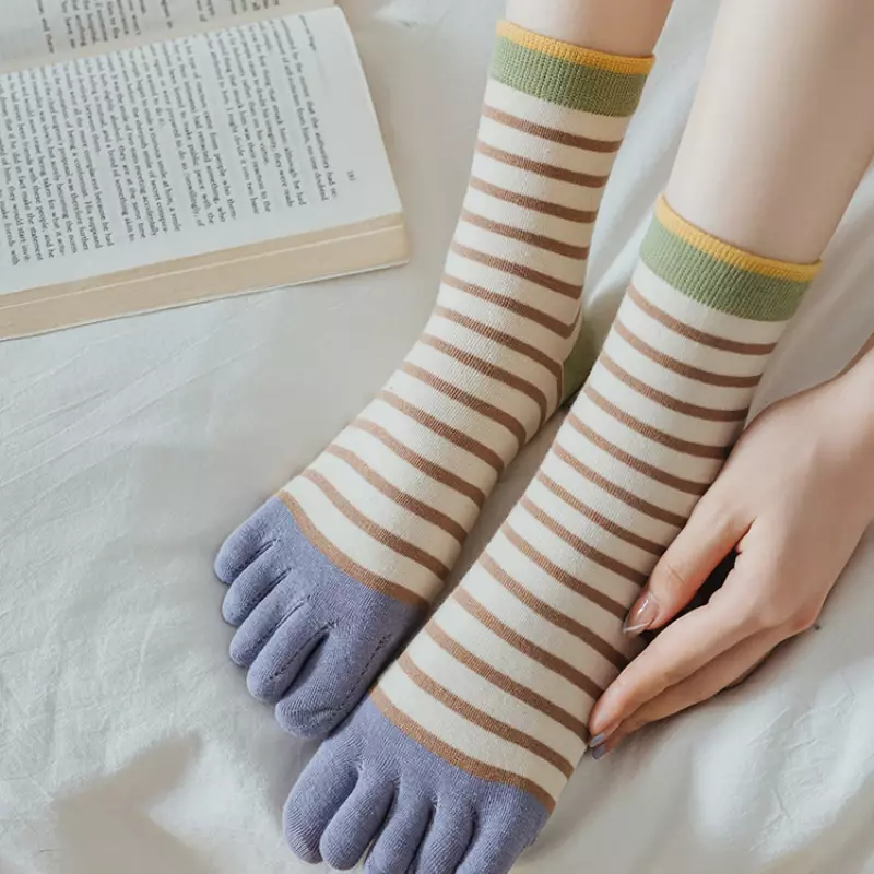 Five finger socks retro palace literary Lolita relief women's socks autumn three-dimensional cartoon toe socks