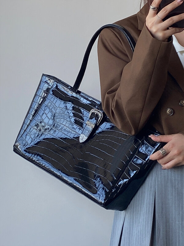 Luxury Patent Leather Women's Bag Commuter Black Crocodile Shoulder Tote Bag Large Capacity Handbag for Ladies Alligator Pattern