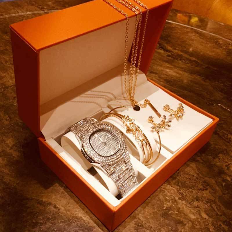 แฟชั่นที่สร้างสรรค์นาฬิกาสตรีชุดของขวัญกล่องเพชรสุดหรูสร้อยคอกำไลต่างหูควอตซ์เซ็ตนาฬิกาสำหรับผู้หญิง Drop Shipping