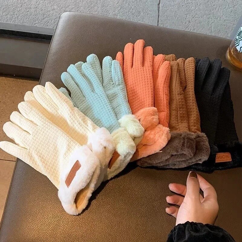 Женские зимние перчатки, новые модные однотонные меховые плюшевые теплые варежки на весь палец, ветрозащитные спортивные велосипедные перчатки для активного отдыха, перчатки для сенсорного экрана