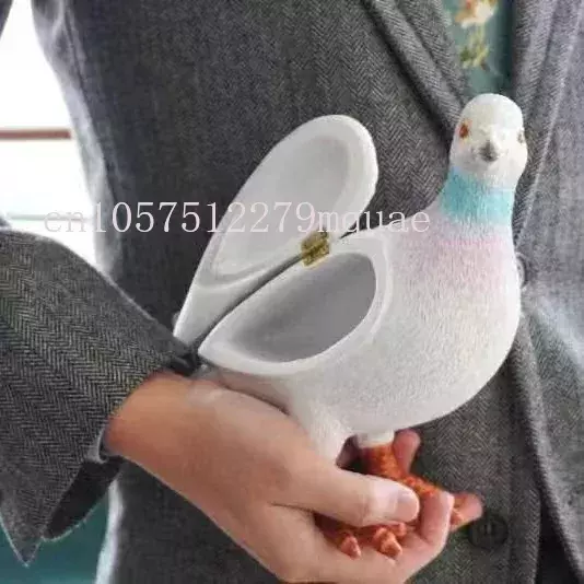 Home Décor Ornaments Pigeon Clutch, Creative Fun Casual Versatile Bag,