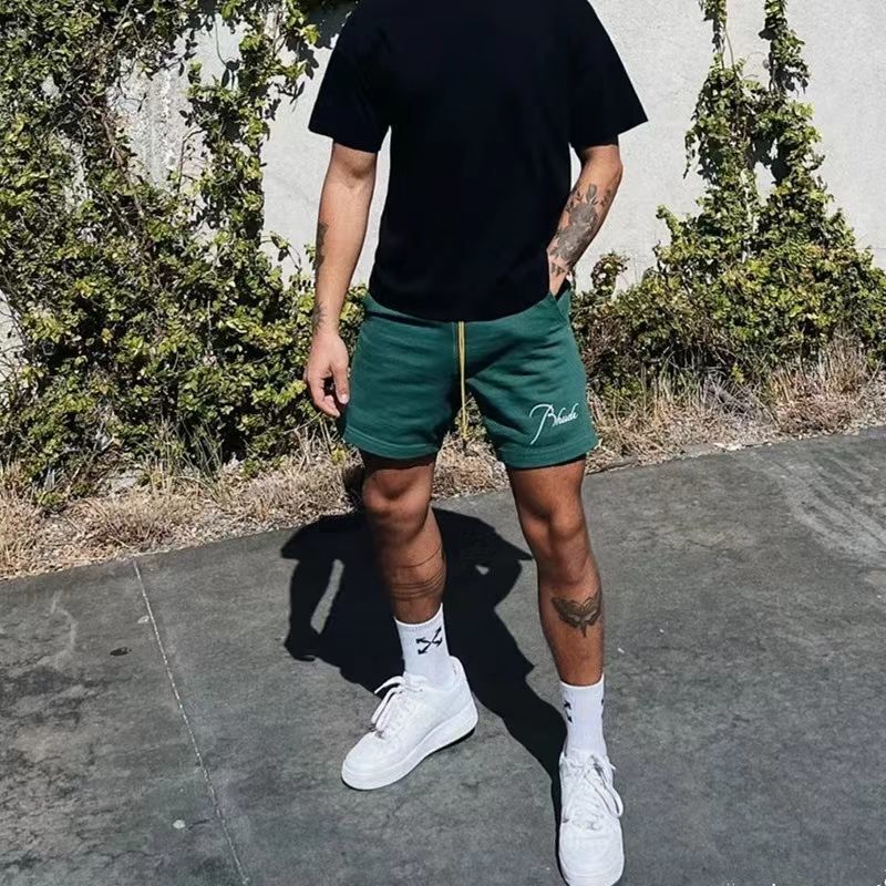Masculino americano na moda carta bordada shorts esportivos, calça de basquete, moda simples, corredor campus, roupas de verão