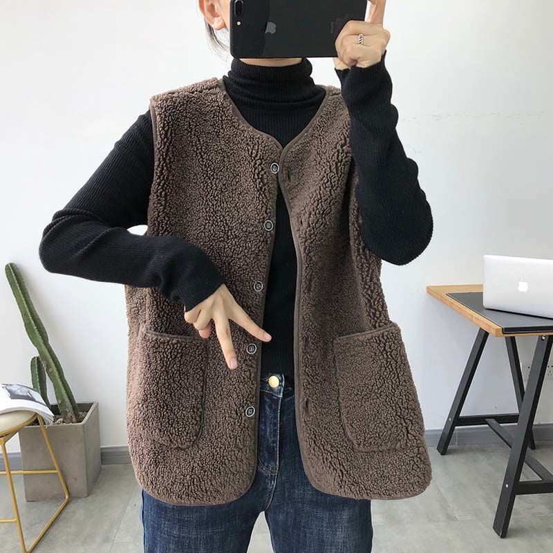 New Spring and Autumn Women's Tank Top Button Large Lamb Wool Integrated Winter Warm Sleeveless Jacket Women's Coat