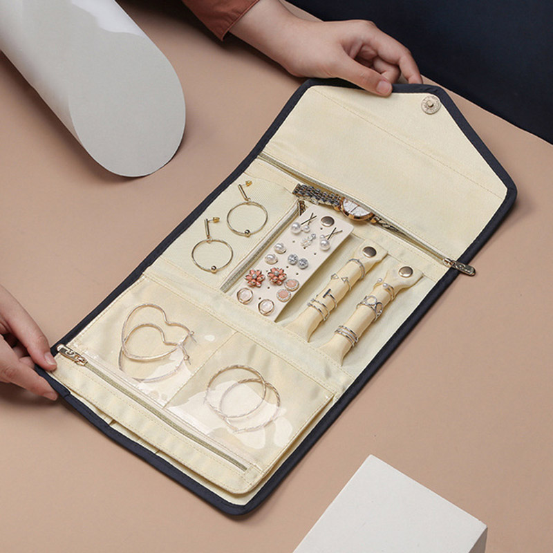 Przenośna biżuteria Organizer pudełka na kolczyki woreczki podróżne biżuteria do torebki pudełko na prezent dla dziewczynki