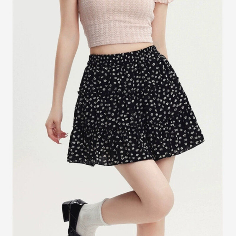 Deeptown-Mini-saia feminina com babados, saia floral preta, plissada vintage, camadas kawaii, patchwork casual, saias curtas doces, elegante