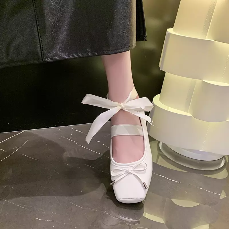 Sapatos rasos de fragrância pequena para mulher, sapato de balé preto, corte raso, estilo francês, novo, 2024