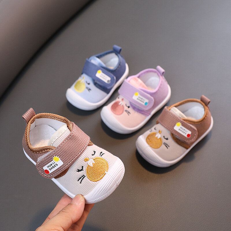 Sapatos de caminhada bonitos dos desenhos animados para bebê, Soft Sole, Antiderrapante, Tênis respiráveis para criança, Meninos e meninas infantis, Crib Shoes