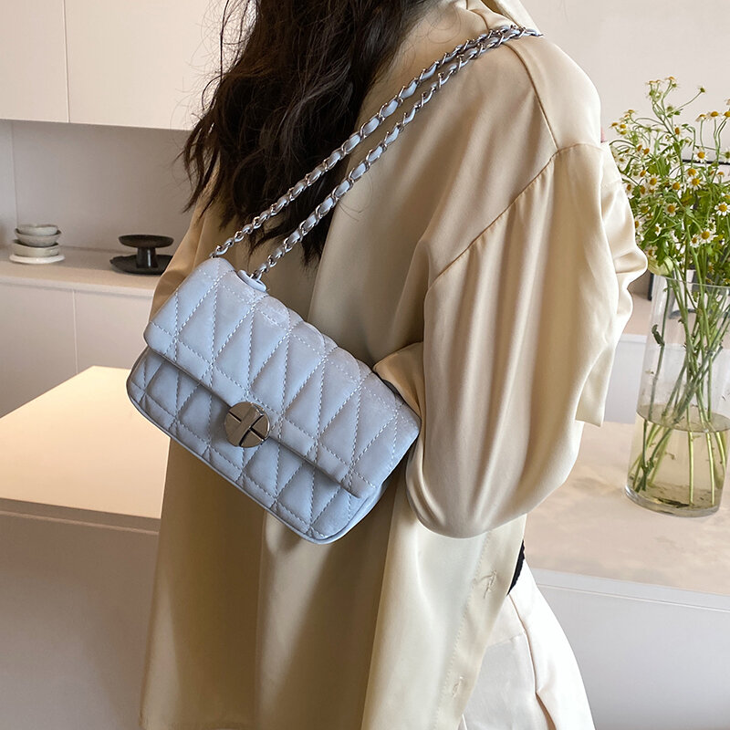 Borsa laterale a tracolla classica per donna catene borse con patta borsa a tracolla in pelle PU tendenza moda femminile borse di design semplici
