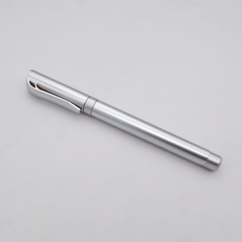Bannière vierge argentée ou noire, stylo à bille, lien de livraison directe, document blanc, 3 stylos
