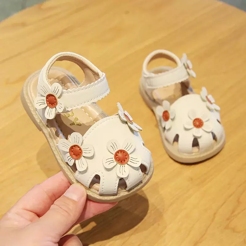 New Little Girl Sandal Sweet Flower Children's Summer Sandals Fashion Kids Princess Causal  First Walker Flat Sandals Non-slip