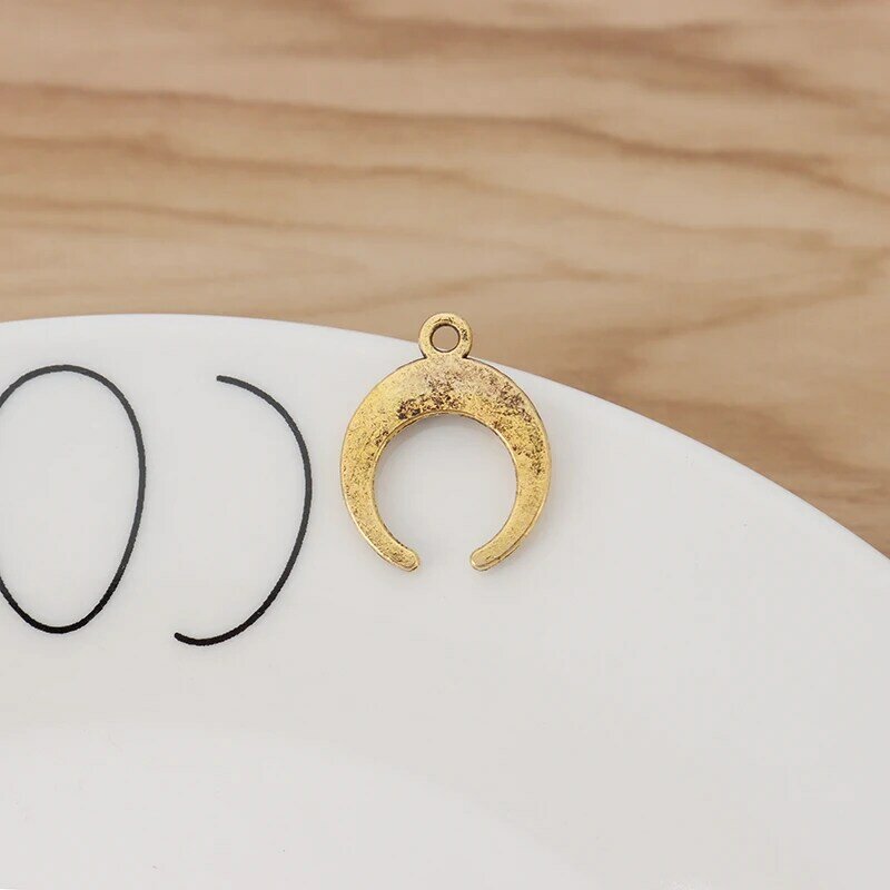 50 pezzi colore oro antico doppio corno mezzaluna ciondoli pendenti perline per gioielli fai da te che fanno risultati accessori 19x15mm