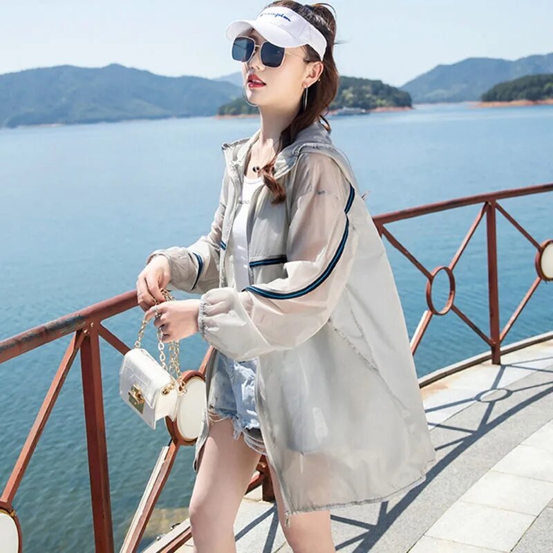 Cappotto da donna sottile con cappuccio traspirante Anti-UV a maniche lunghe estivo a maniche lunghe femminile versione coreana media lunga