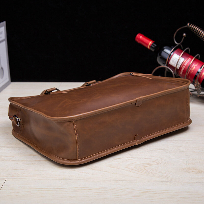 Men's Bag Retro Shaped Handbag Men's Briefcase Large Capacity Business Bag Single Shoulder Crossbody Computer Leisure Bag