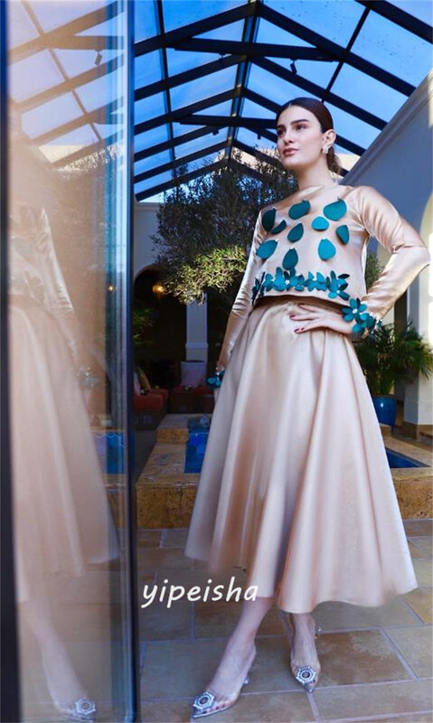 Sukienka na studniówkę Arabia saudyjska proste, nowoczesne, formalne wieczorowe aplikacje z okrągłym dekoltem o-line satynowe sukienki na okazje
