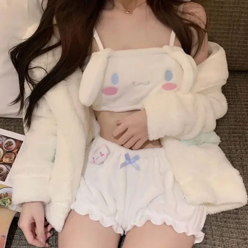 Nuovo Sanrio Kuromi My Melody Cinnamoroll pigiama Sexy Hot Girls flanella Cartoon Fluffy bretella pigiama pantaloncini Set regalo per ragazze