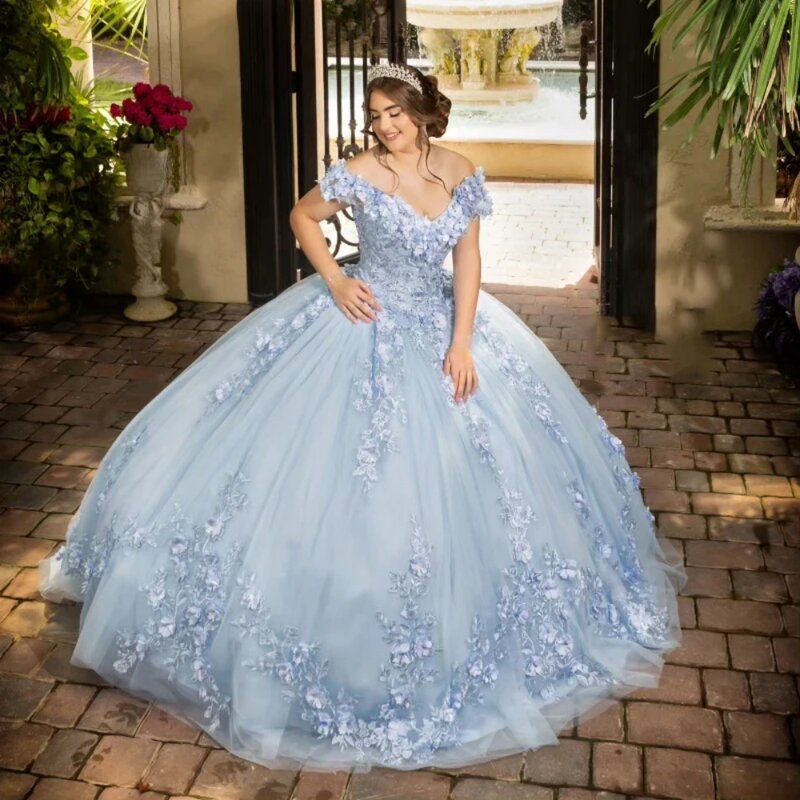 Błękitne niebo z ramienia Quinceanrra suknie balowe piękne aplikacje 3D kwiat księżniczka długa, pełna wdzięku słodka sukienka 16 Vestidos
