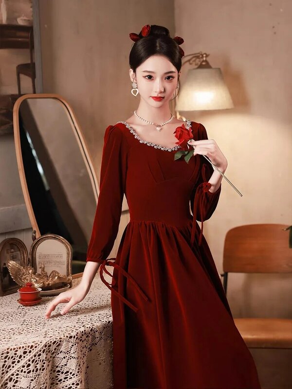 Wine Red Velvet Formal Evening Dress Retro Long Sleeved Crystal Square Collar Slim Fit Lace Up Maxi Dress Female Party Dress