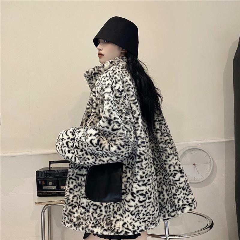 Женская куртка из искусственной кожи на флисе, с леопардовым принтом