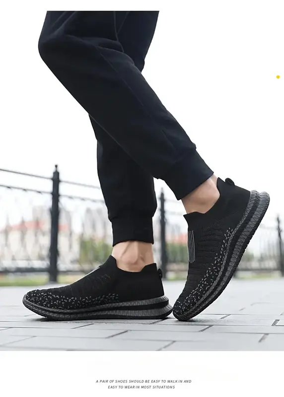New Men Shoes Lightweight Sneakers Men Fashion Casual Walking Shoes Breathable Slip on wear-resistant Mens