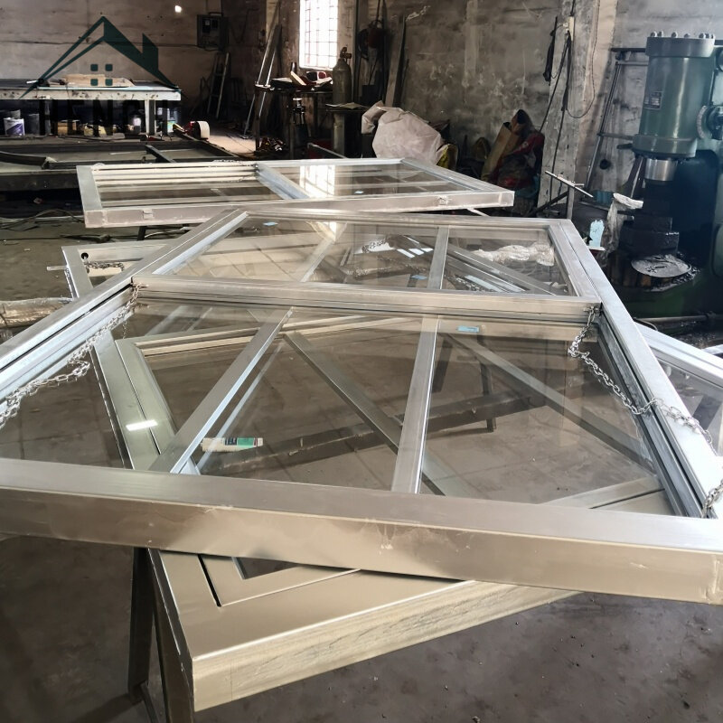 Hench Hot Selling 3D/CAD projektujący stalowe ogrodzenie szklane drzwi okno do użytku zamkowego zewnętrzne Interiro wykonane w Chinach