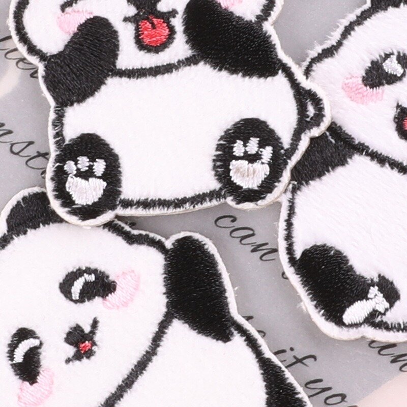 Parches bordados de dibujos animados para manualidades, pegatinas de Panda bonitas de felpa, insignias autoadhesivas, parche para bolsa de tela, accesorios de tela para sombrero, 2024