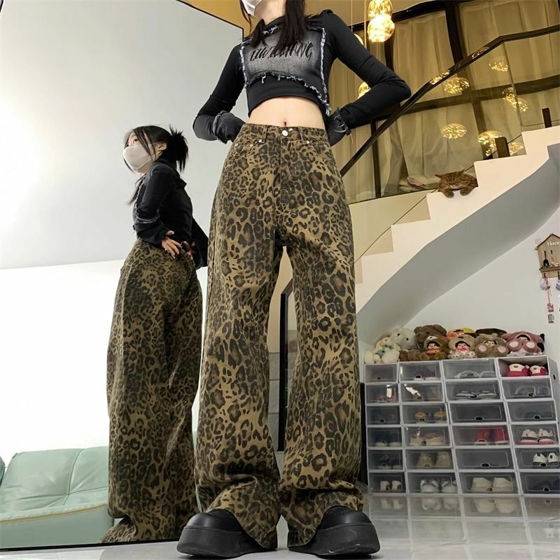 Jeans larghi con stampa leopardata pantaloni da donna 2024 nuovi pantaloni Casual a gamba larga in stile europeo e americano Jeans dritti retrò alla moda