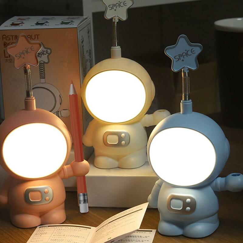 Lampu malam astronot kreatif lucu, 3w Plug-in Usb lampu samping tempat tidur untuk dekorasi kamar tidur kamar mandi